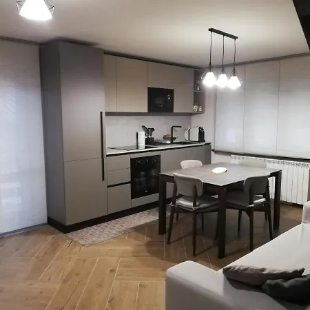 Bardonecchia Apartment * باردونيكيا
