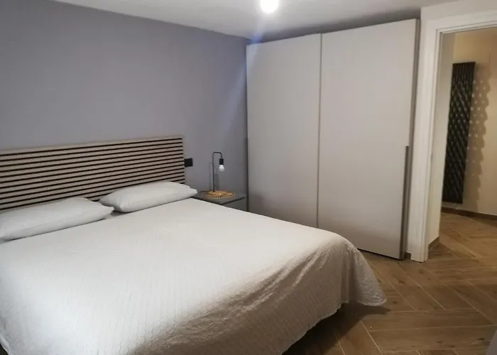 Bardonecchia Apartment דירה *